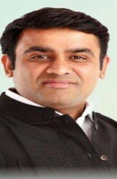 Manoj Jarange:'जरांगेंना मराठ्यांना आरक्षण द्यायचं नाही तर मीडियामध्ये राहायचं'-परिणय फुके