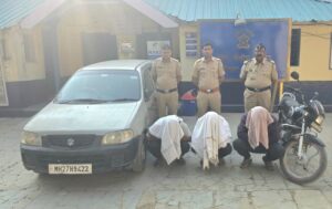 माना पोलिसांची धडाकेबाज कारवाई: बकरी चोरी प्रकरणातील ३ फरार आरोपींना ठोकल्या बेड्या, वाहनेही जप्त