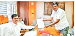 जामखेड मधील रस्ता निकृष्ट कामाची चौकशी करून कारवाई व्हावी सामाजिक कार्यकर्ते अवधुत पवारांचे जिल्हाधिकारी यांना निवेदन व्हारे साकडे