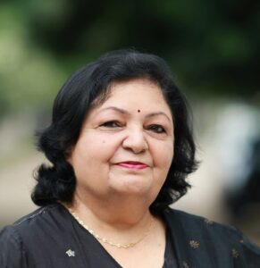 अहिल्यानगरचा जागतिक गौरव: अमेरिकन ‘साऊल आर्टिस्ट जर्नल’मध्ये चित्रकार अनुराधा ठाकूर यांच्या कलेचा डंका!