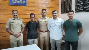 धुळे शहर पोलिसांची मोठी कारवाई; कारागृहातून फरार झालेल्या कैद्याला ठोकल्या बेड्या..!