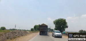 रॉयल्टी च्या नावाखाली अवैध मातीचे उत्खनन जोरात‌.