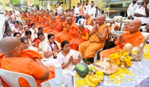 बुद्ध जयंतीनिमित्त पदमपुऱ्यात भिक्खू संघाची भव्य रॅली, अन्नदान सोहळ्याने वातावरण पवित्र
