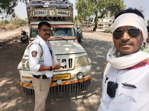 शहर वाहतुक शाखेची कर्कश हॉर्न वाजविणा-या वाहनावर धडक कारवाई