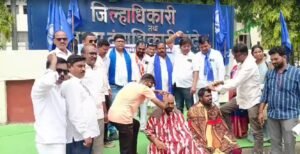 उत्तराखंड घटनेच्या निषेधार्थ नांदेडमध्ये मुंडन आंदोलन !