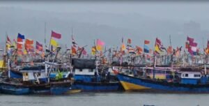 वादळसदृश्य परिस्थिती; मच्छीमार बोटी किनाऱ्यावर!