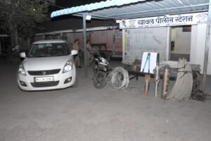 किनगावात पहाटे पोलिसांचा छापा; सहा जणांविरुद्ध गुन्हा!