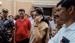 तीन बळी घेणाऱ्या वाघिणीची दहशत; नवनीत राणांची मोठी मागणी !