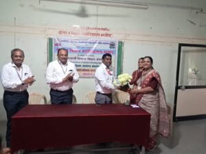 भालोद महाविद्यालयात ८० विद्यार्थिनींची रक्तगट तपासणी!