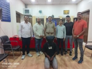 शेतकऱ्याच्या विहिरीवरील केबल चोरणारा फरार आरोपी जेरबंद ! पारनेर पोलिसांची कारवाई !