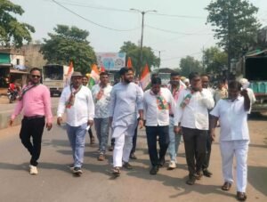 फैजपूर येथे काँग्रेस कमेटीच्या वतीने धनंजय चौधरी यांच्या सहभागात ‘मत वाचवा,देश वाचवा’ अभियानाची पदयात्रा!