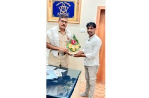 जामखेडचे पोलीस निरीक्षक दशरथ चौधरी साहेब यांचा वाढदिवस उत्साहात साजरा; विविध क्षेत्रांतून शुभेच्छांचा वर्षाव!