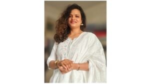 वयाच्या ३७ व्या वर्षी MD! डॉ. मनिषा महाजन यांची प्रेरणादायी झेप!